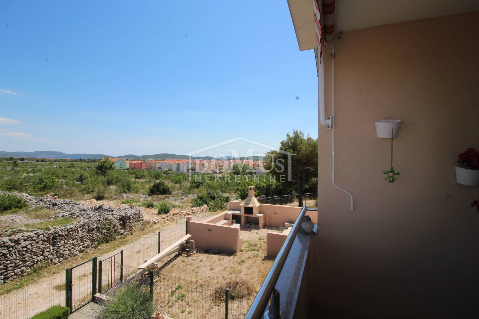 Vodice Moblierte 1 Zimmer Wohnung 33 68m2 Loggie Meerblick