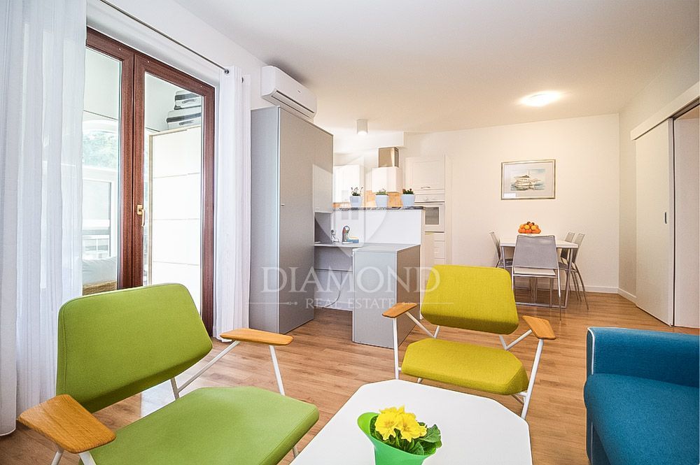 Porec Modern One Bedroom Apartment 1 Km From Sea Apartment