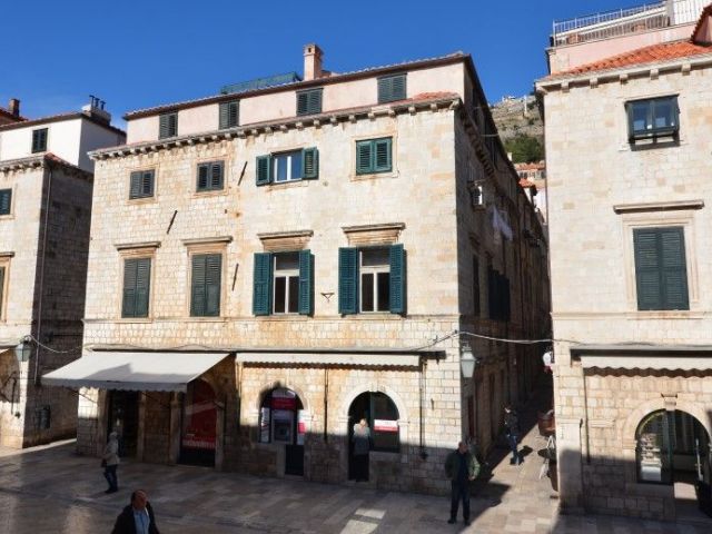 House in Old town in a top location overlooking Stradun 