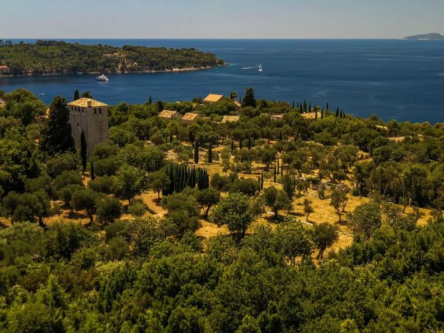 Zemljište na atraktivnoj i mirnoj lokaciji na turističkom biseru Lopuda 