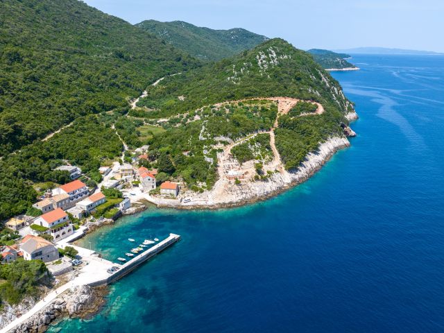 Prodaja građevinskog zemljišta na otoku Mljetu s prekrasnim pogledom u blizini mora, Dubrovnik