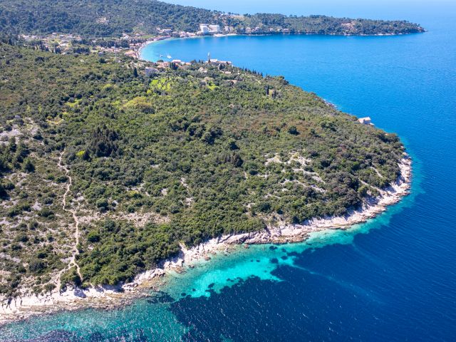 Sale of an impressive plot of land with ruins on the island of Lopud near Dubrovnik