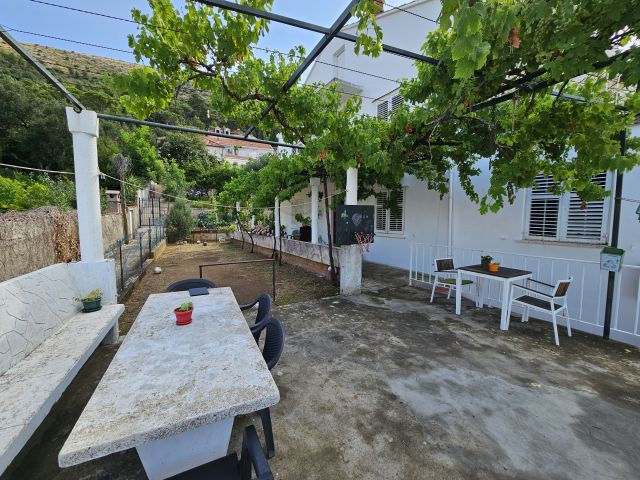 A house with a garage and two separate units for sale in the center of Dubrovnik