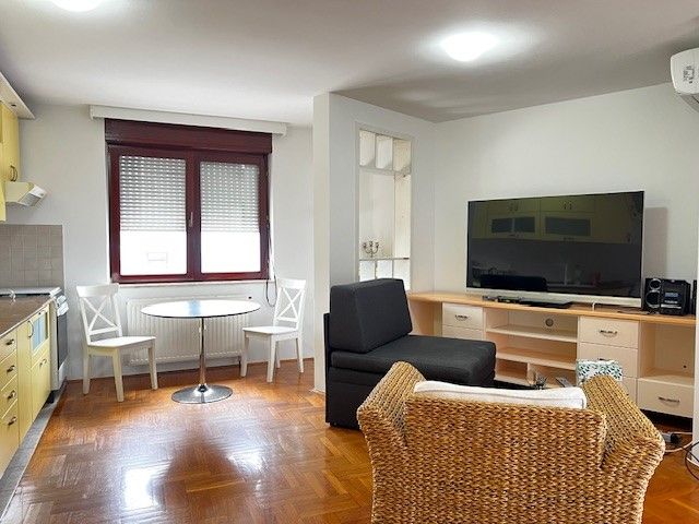 Flat Gornji Bukovac, Maksimir, Trnac, 52m2