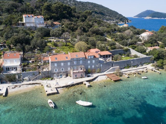 Prodaja zemljišta drugi red do mora na otoku Koločepu, Dubrovnik