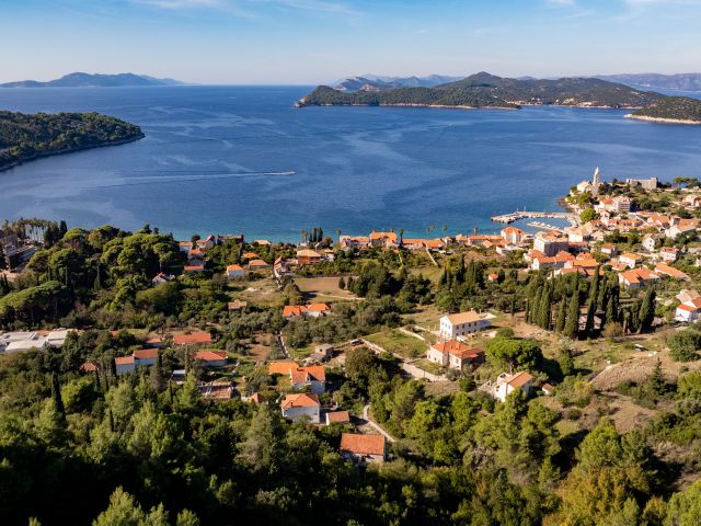 Prodaja zemljišta s prilikom za gradnju na otoku Lopudu kraj Dubrovnika