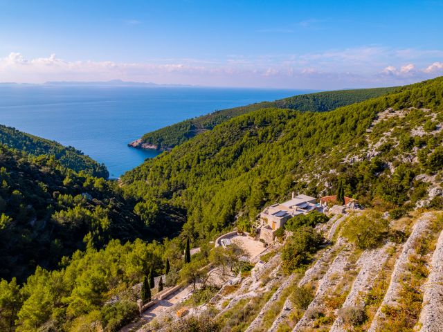 Luxury villa on Korčula for sale