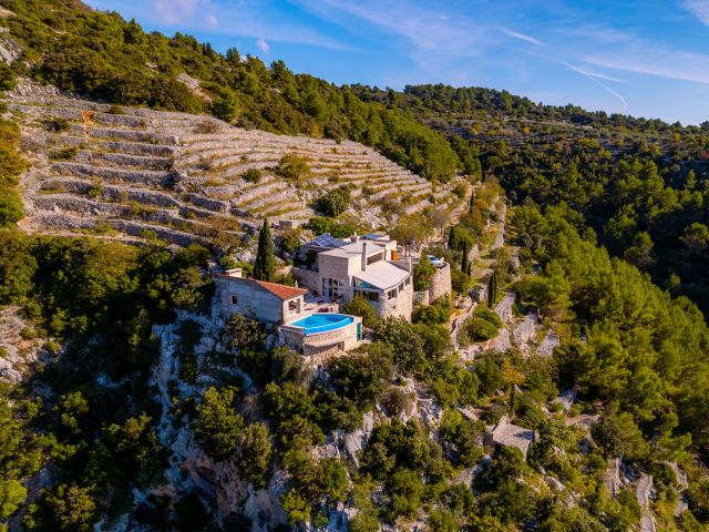 Luxury villa on Korčula for sale